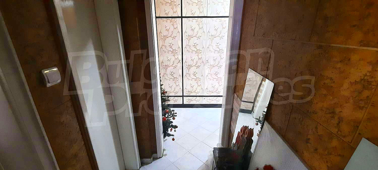 Gallery Picture 13