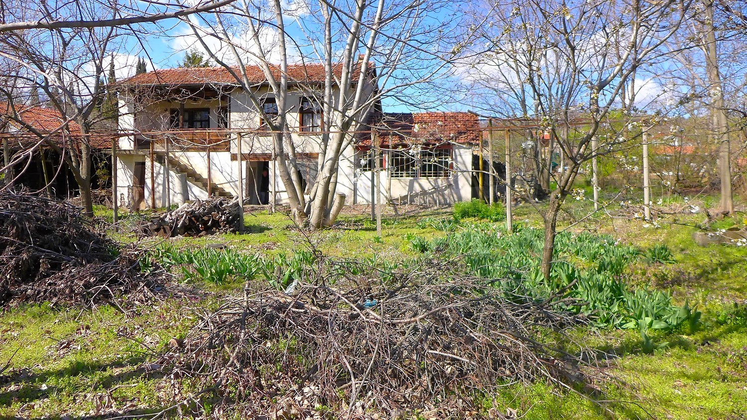 House for sale near Stara Zagora, Bulgaria. Traditional house in a well