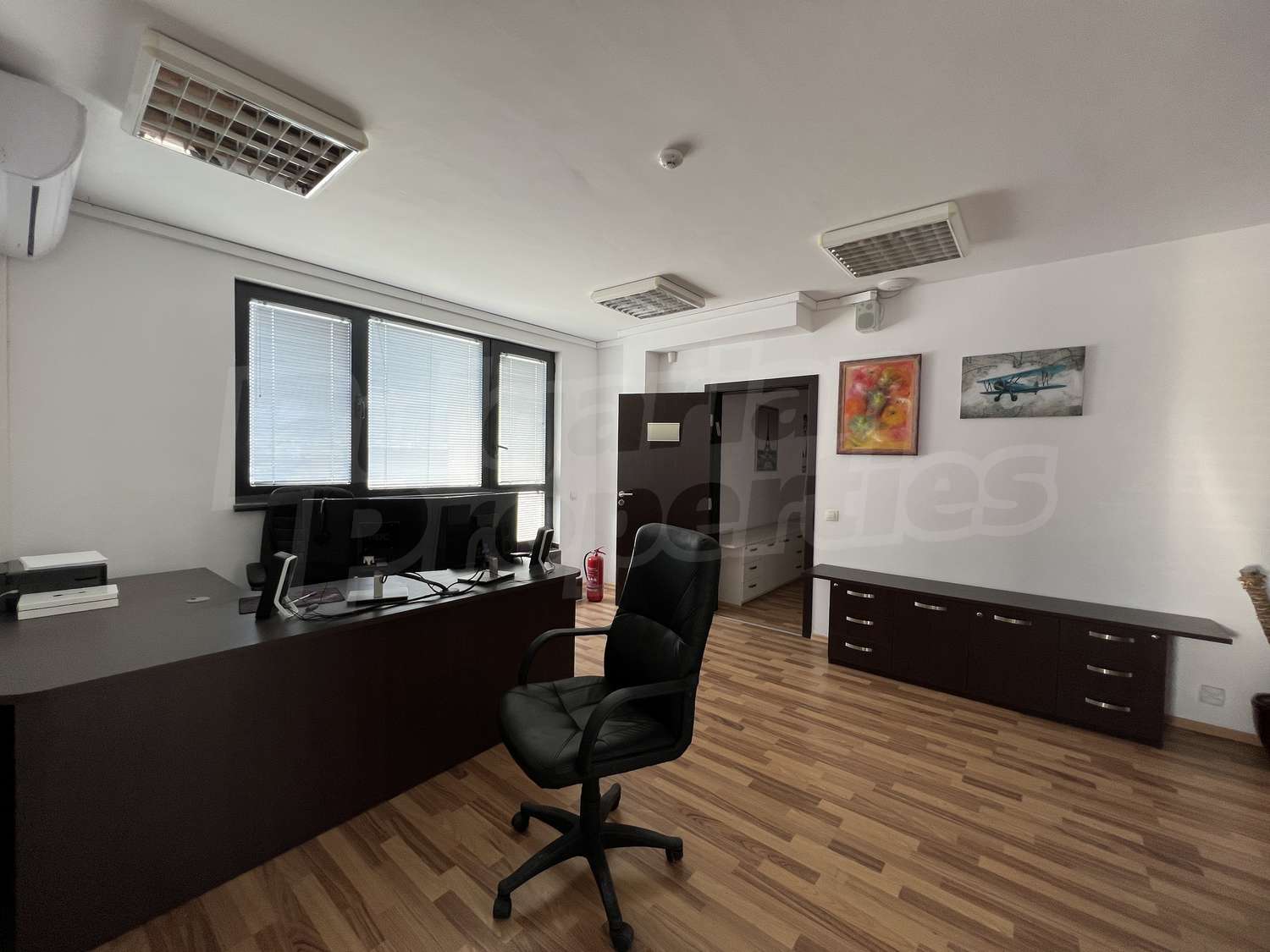 Gallery Picture 27