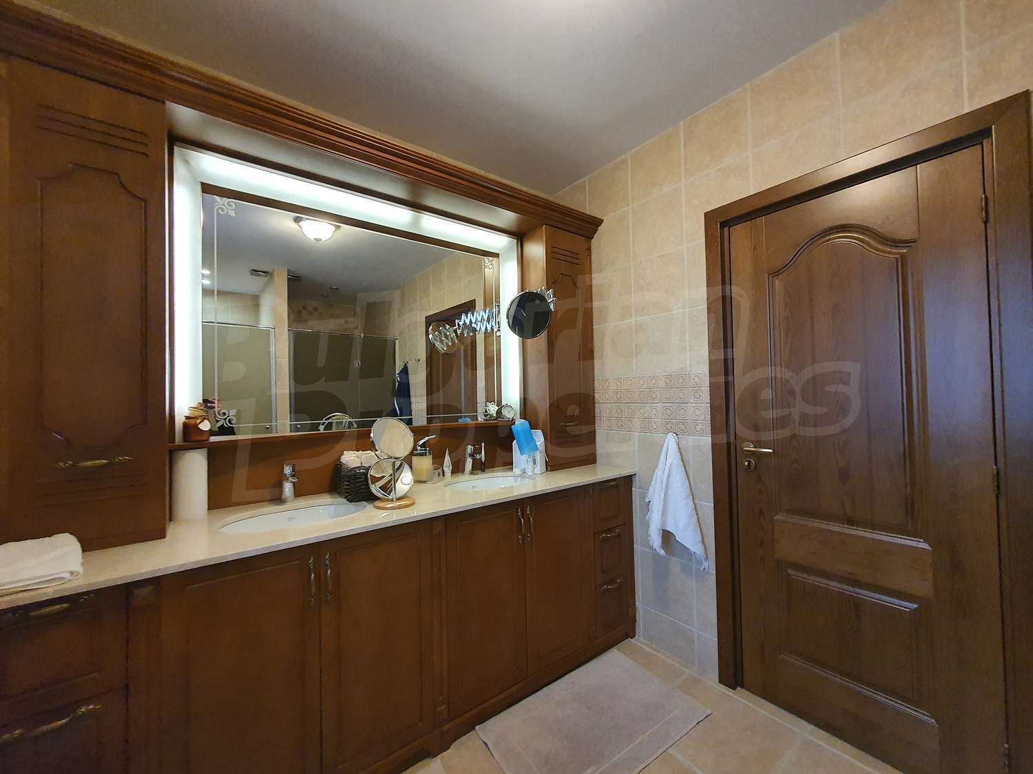 Gallery Picture 5