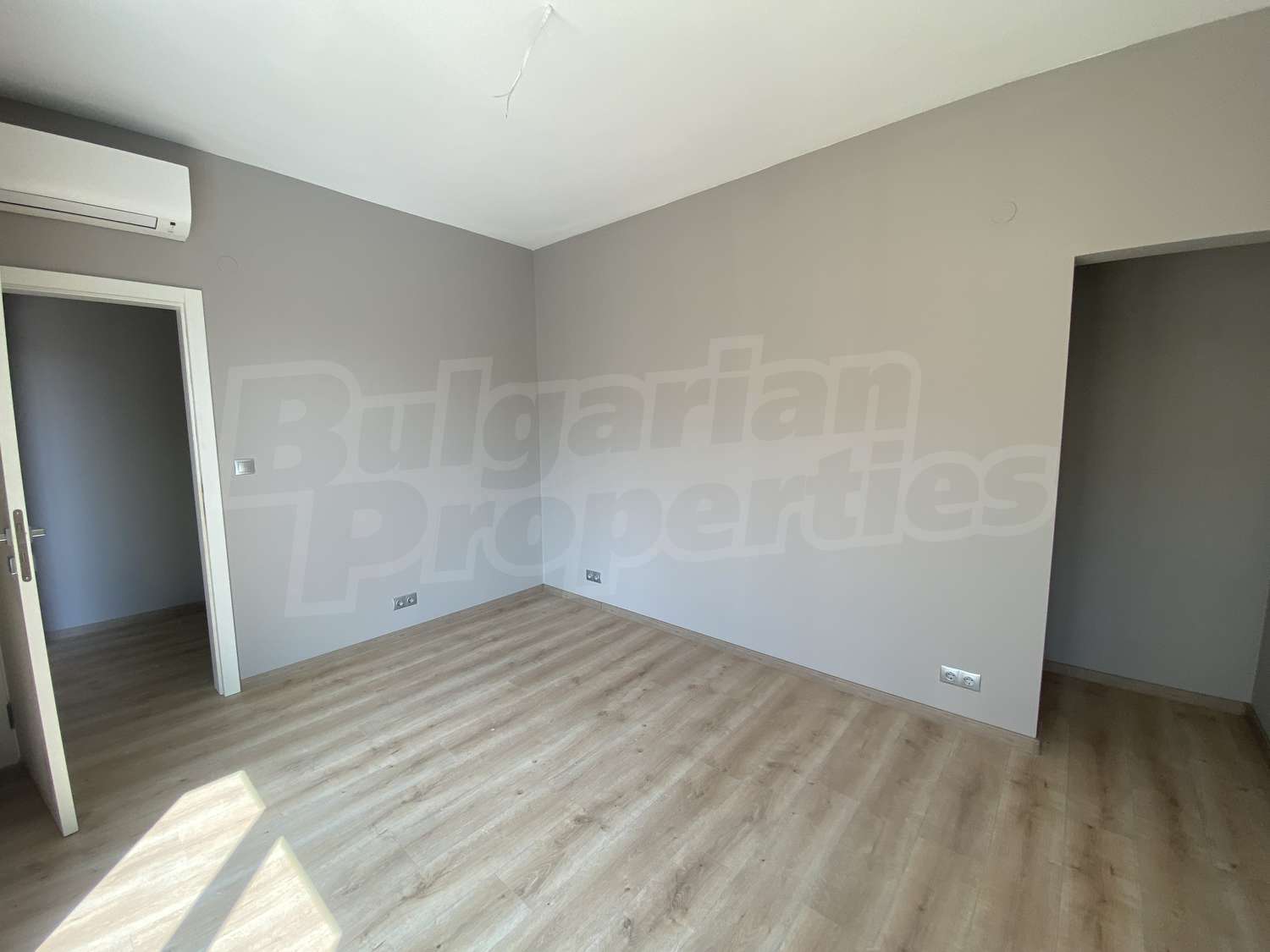 Gallery Picture 7