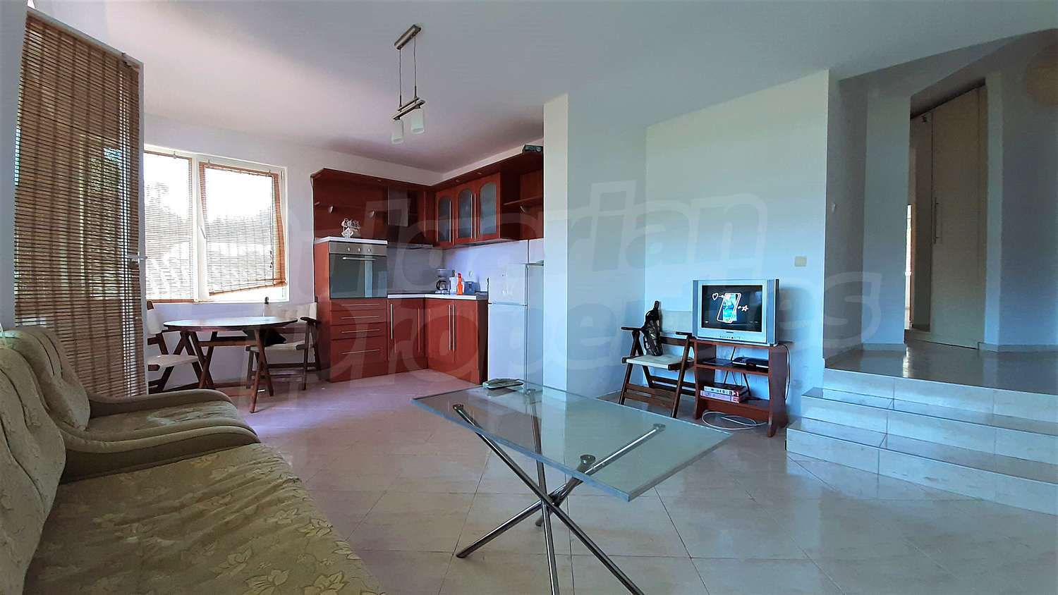 Gallery Picture 6