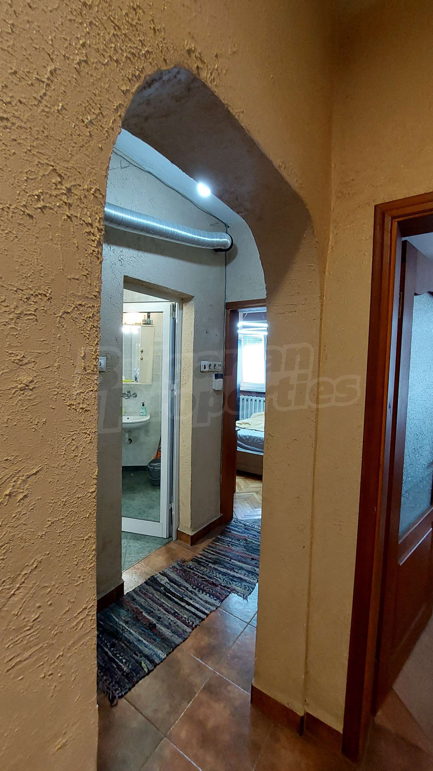 Gallery Picture 12