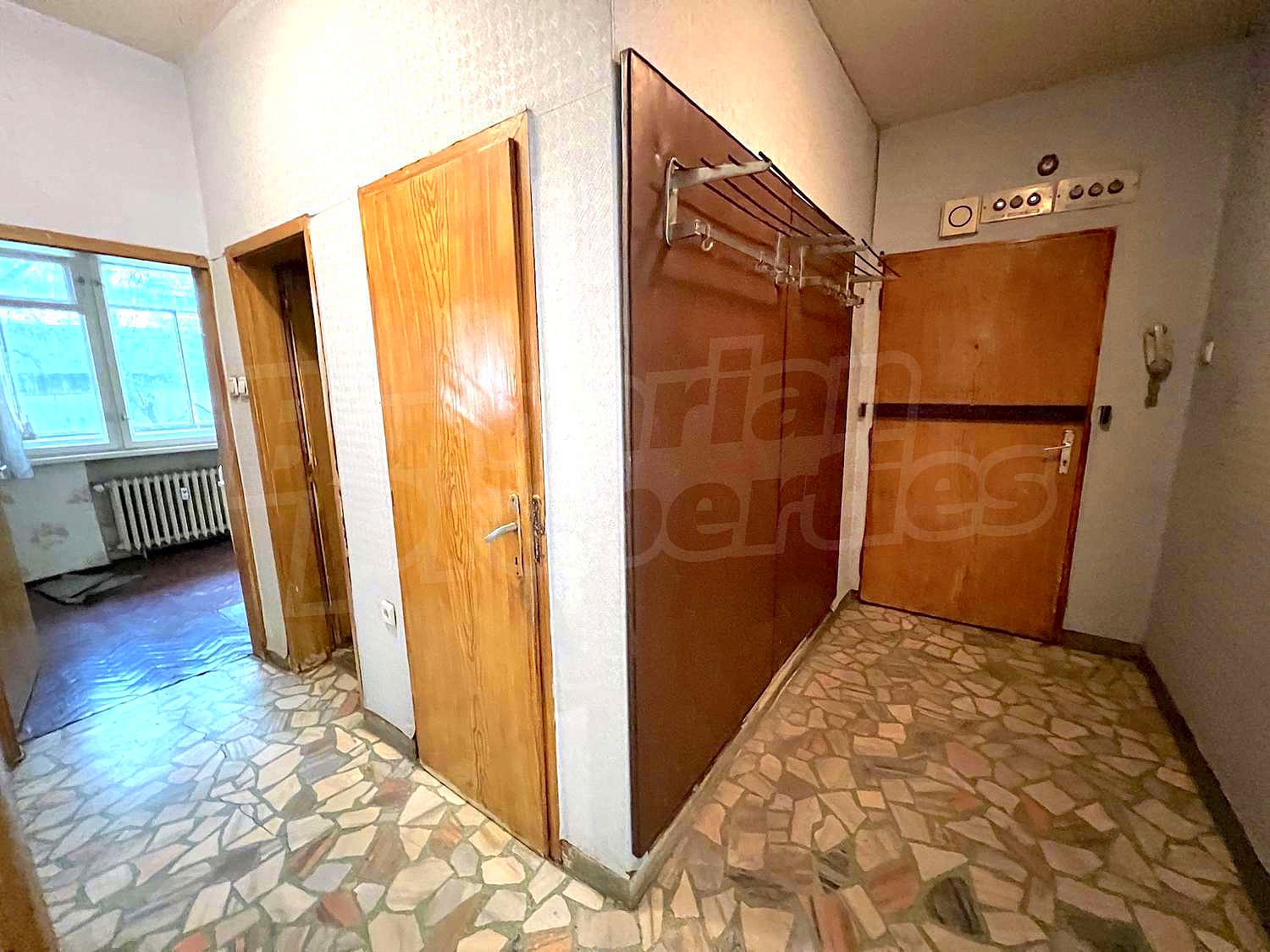 Gallery Picture 19
