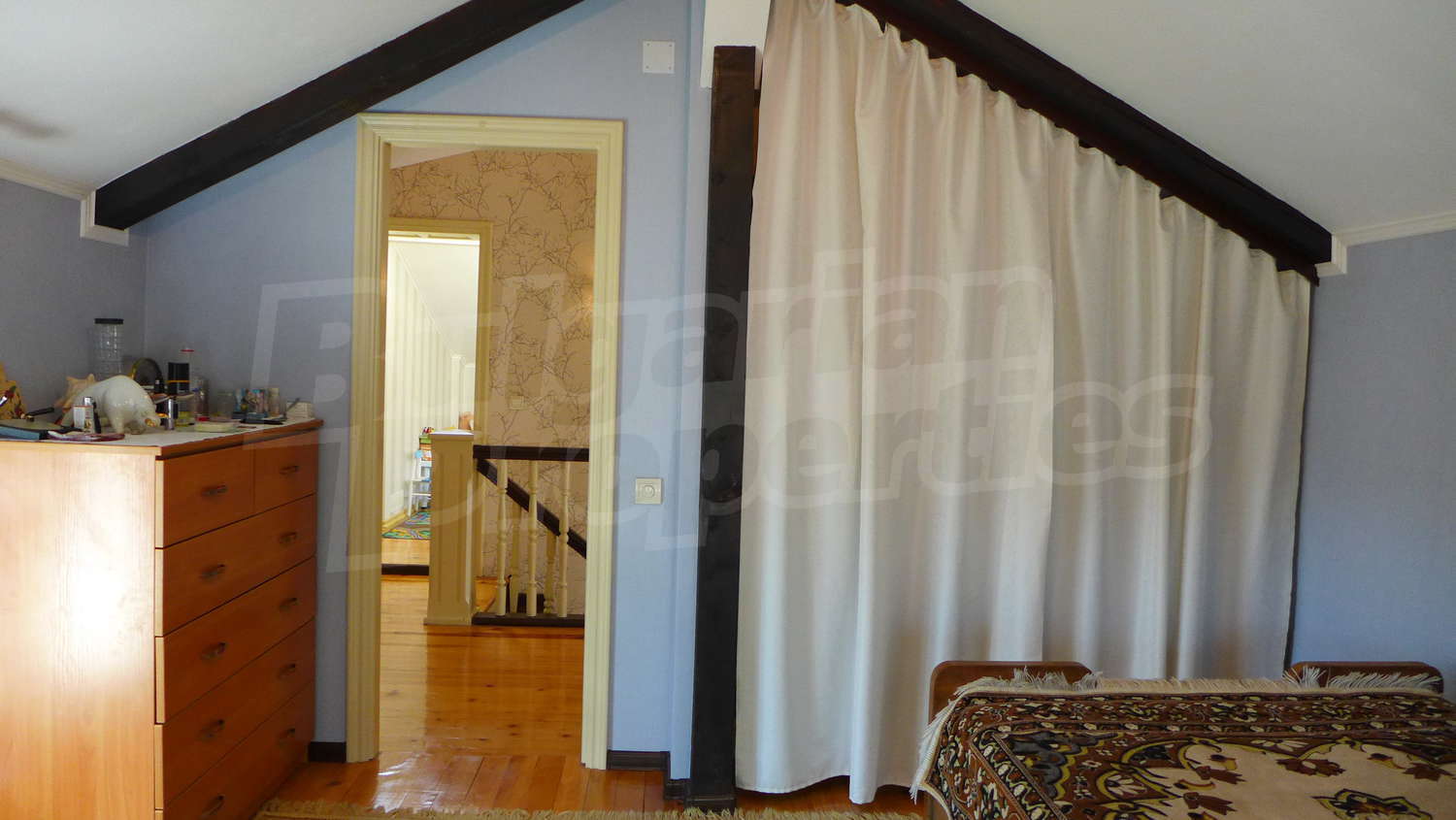 Gallery Picture 30