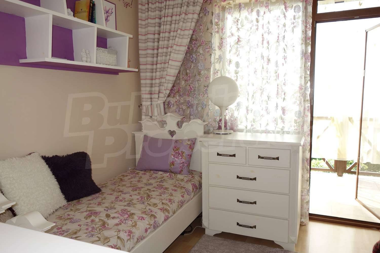 Gallery Picture 25