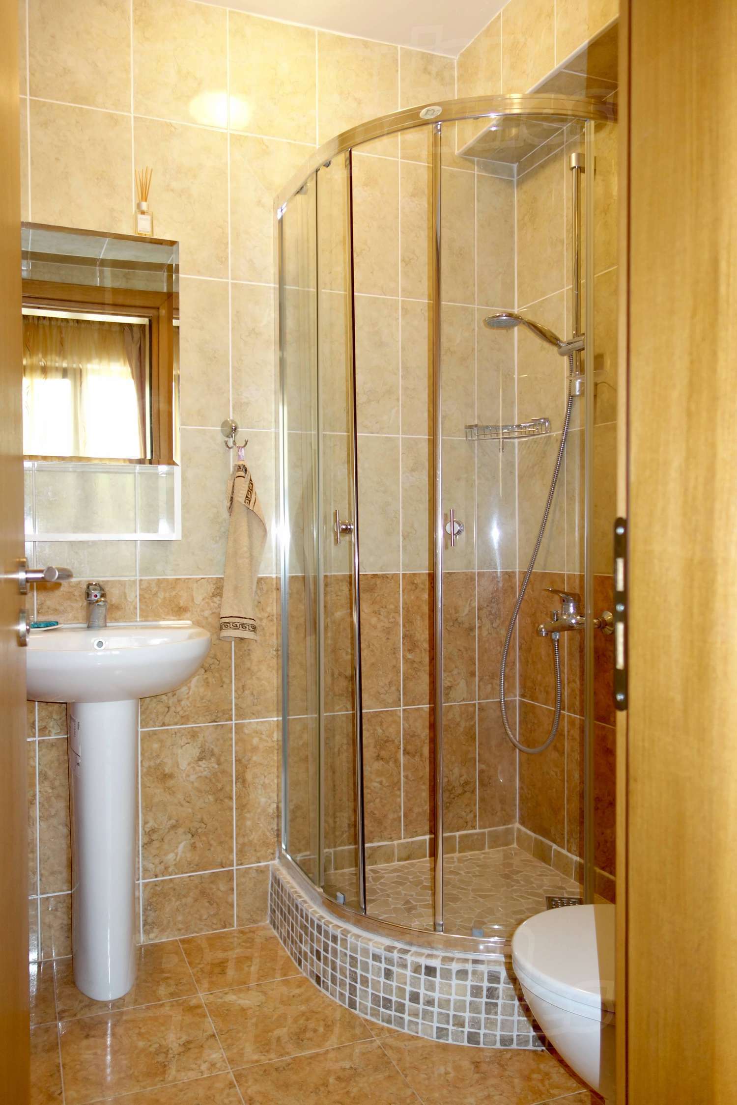 Gallery Picture 34