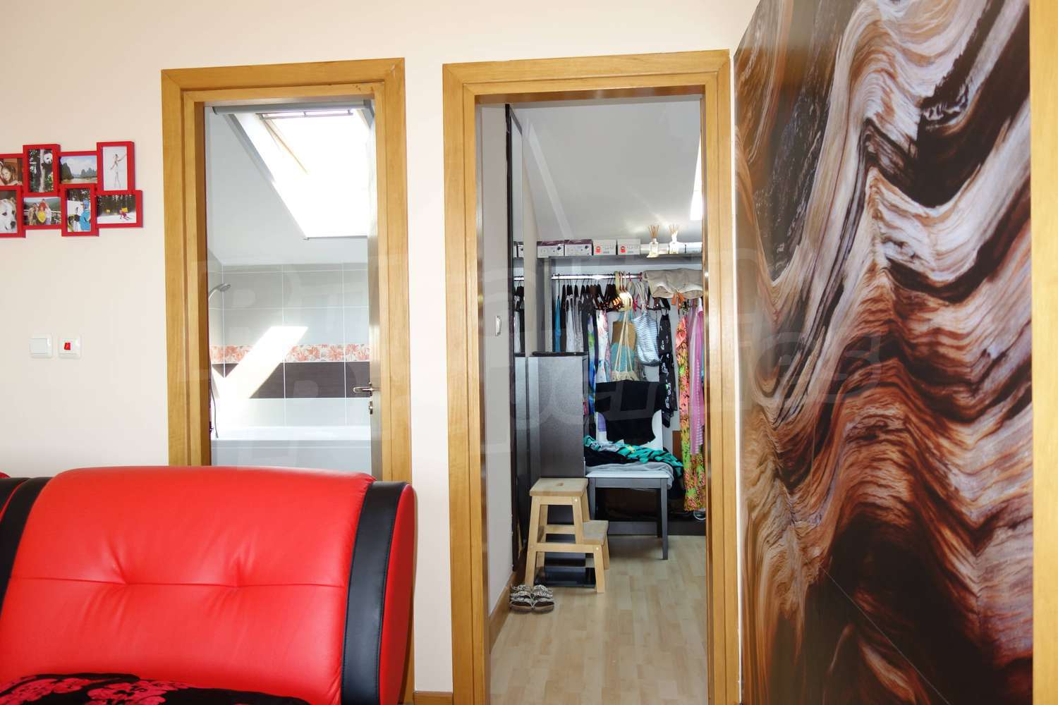 Gallery Picture 40