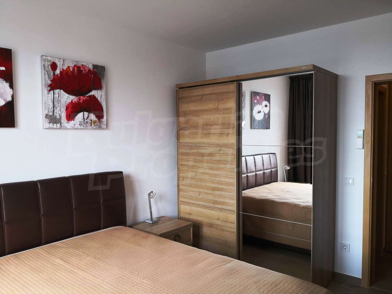 Gallery Picture 24