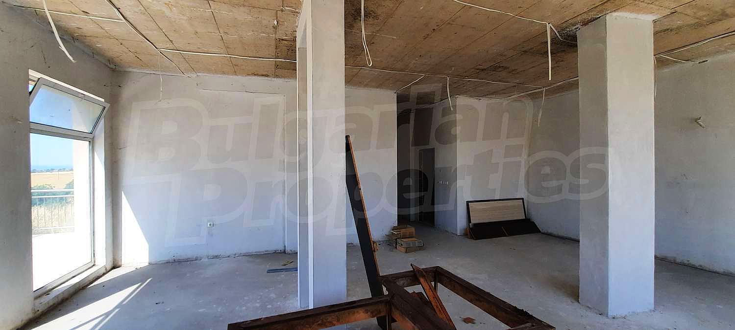 Gallery Picture 10