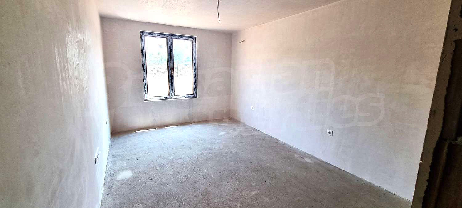 Gallery Picture 10