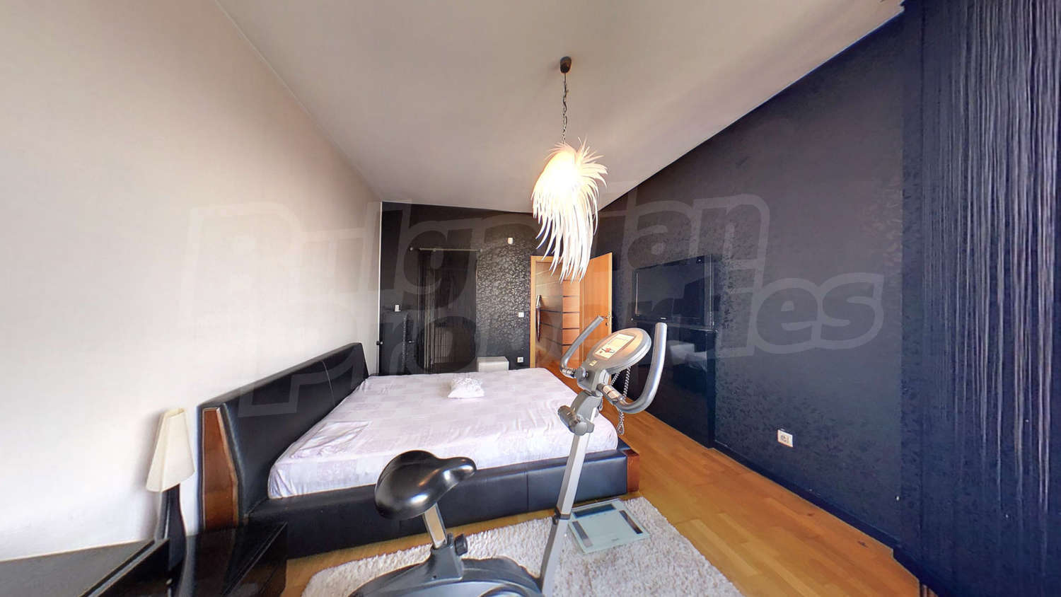 Gallery Picture 10