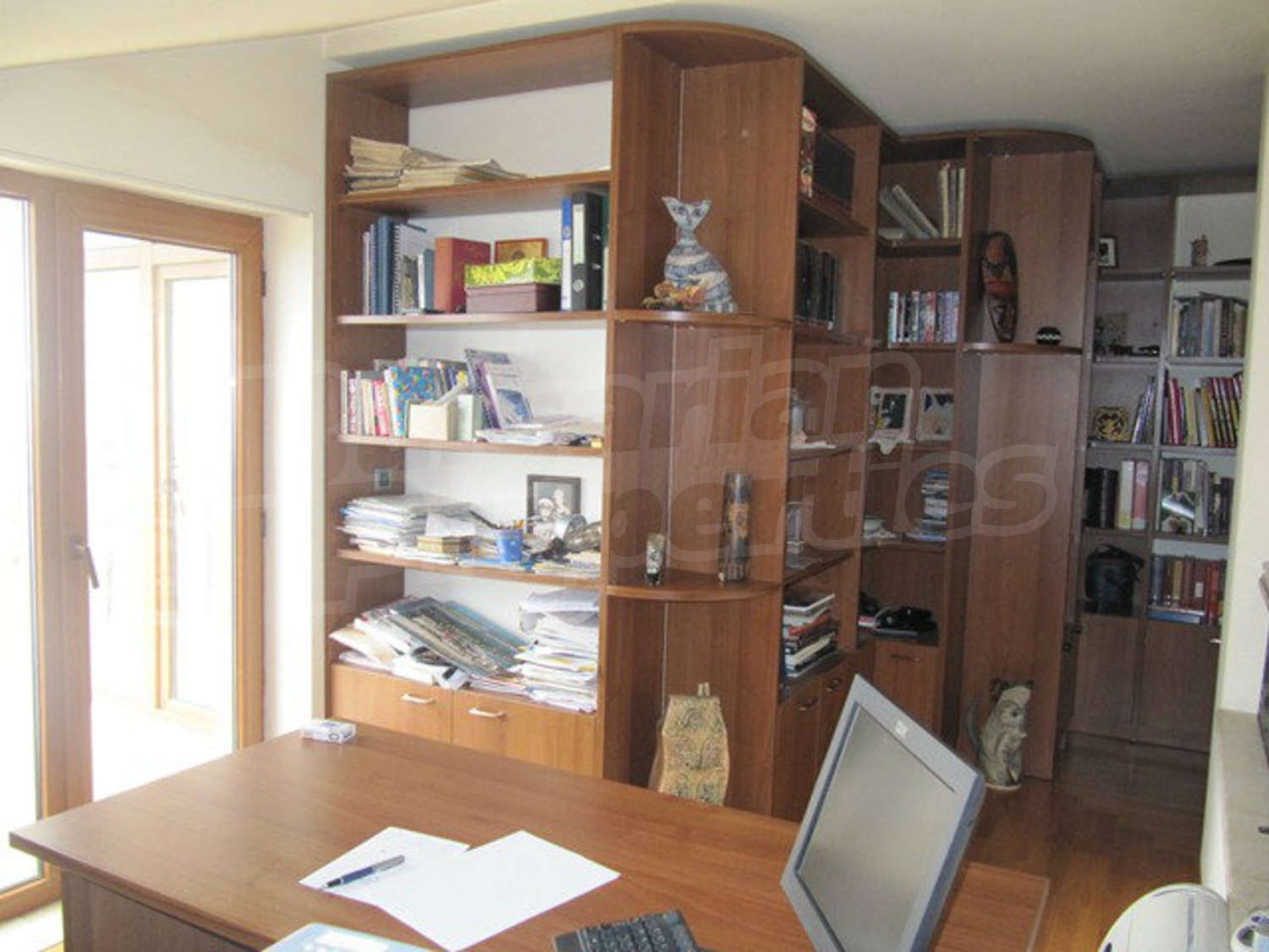 Gallery Picture 16