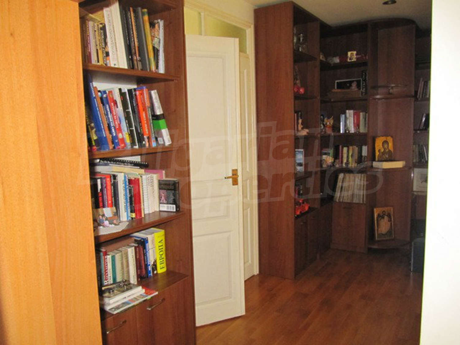 Gallery Picture 17