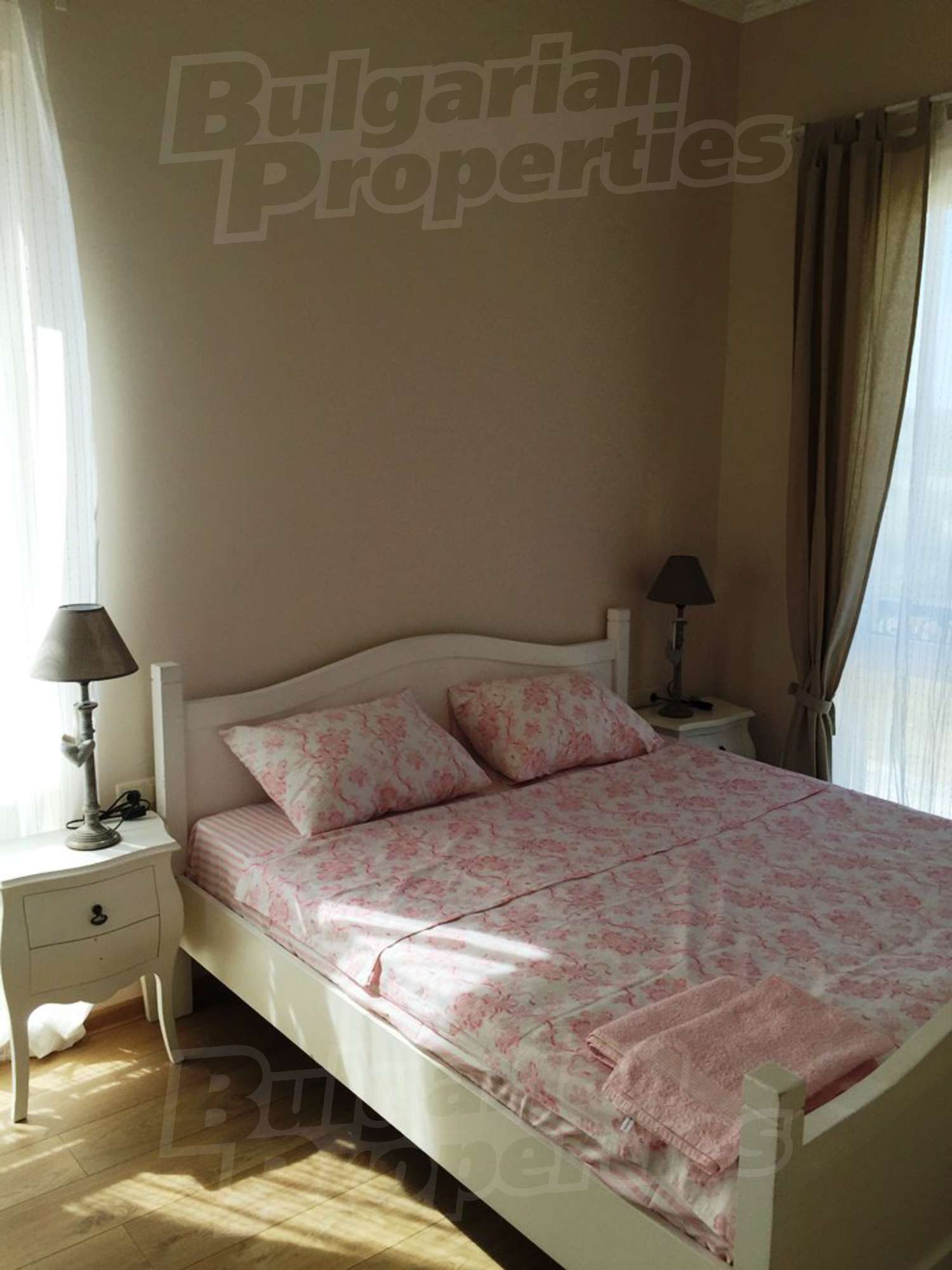 Gallery Picture 26