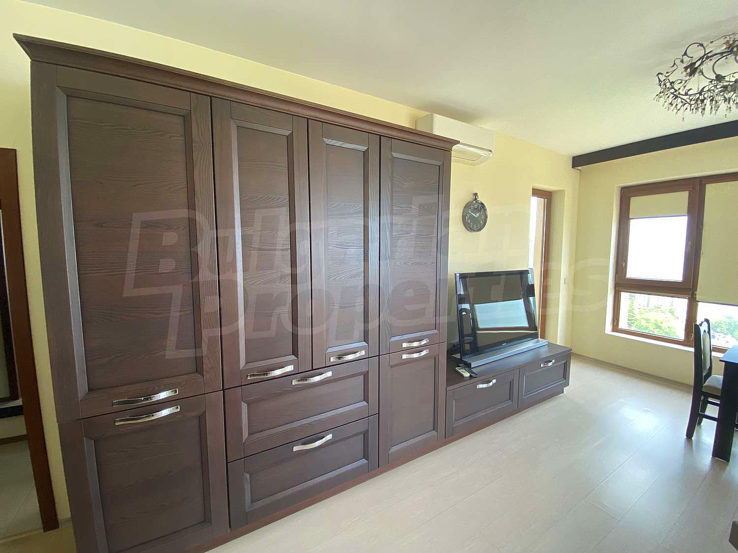 Gallery Picture 15