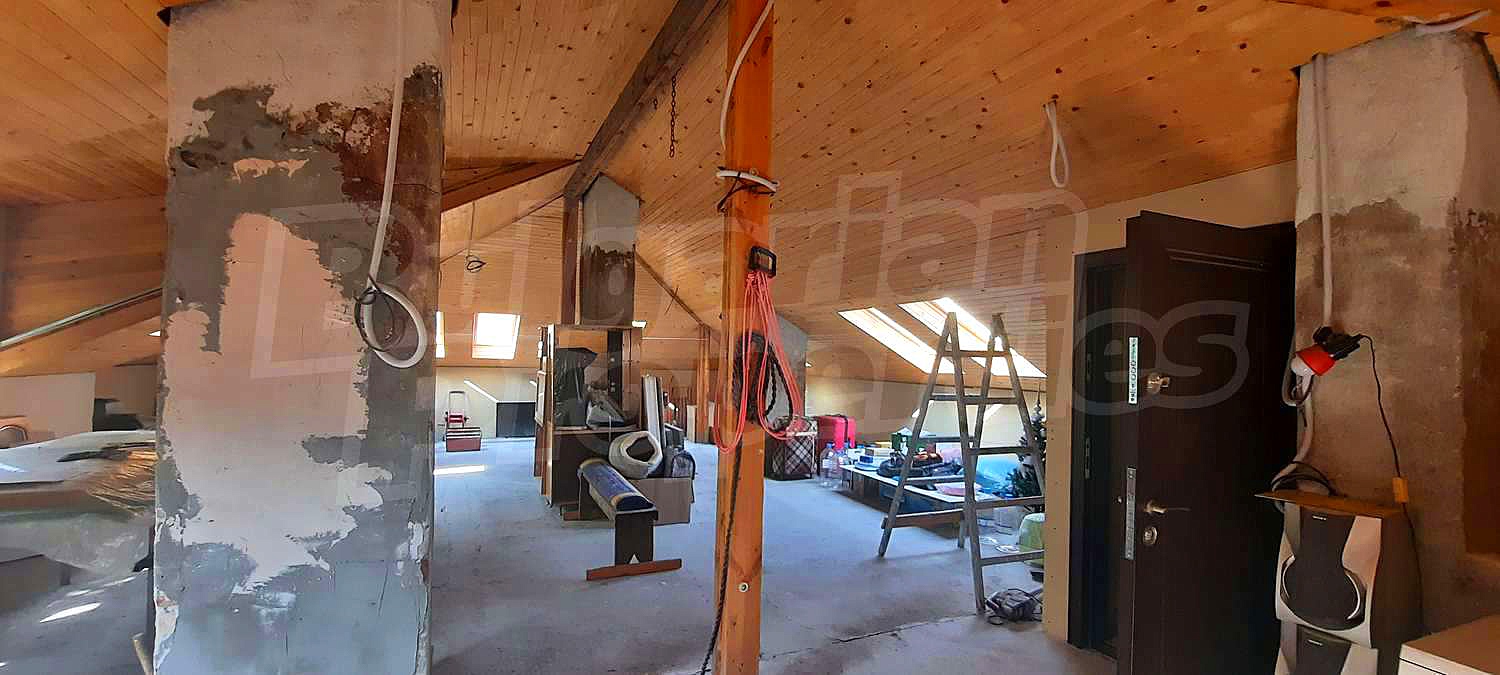 Gallery Picture 16