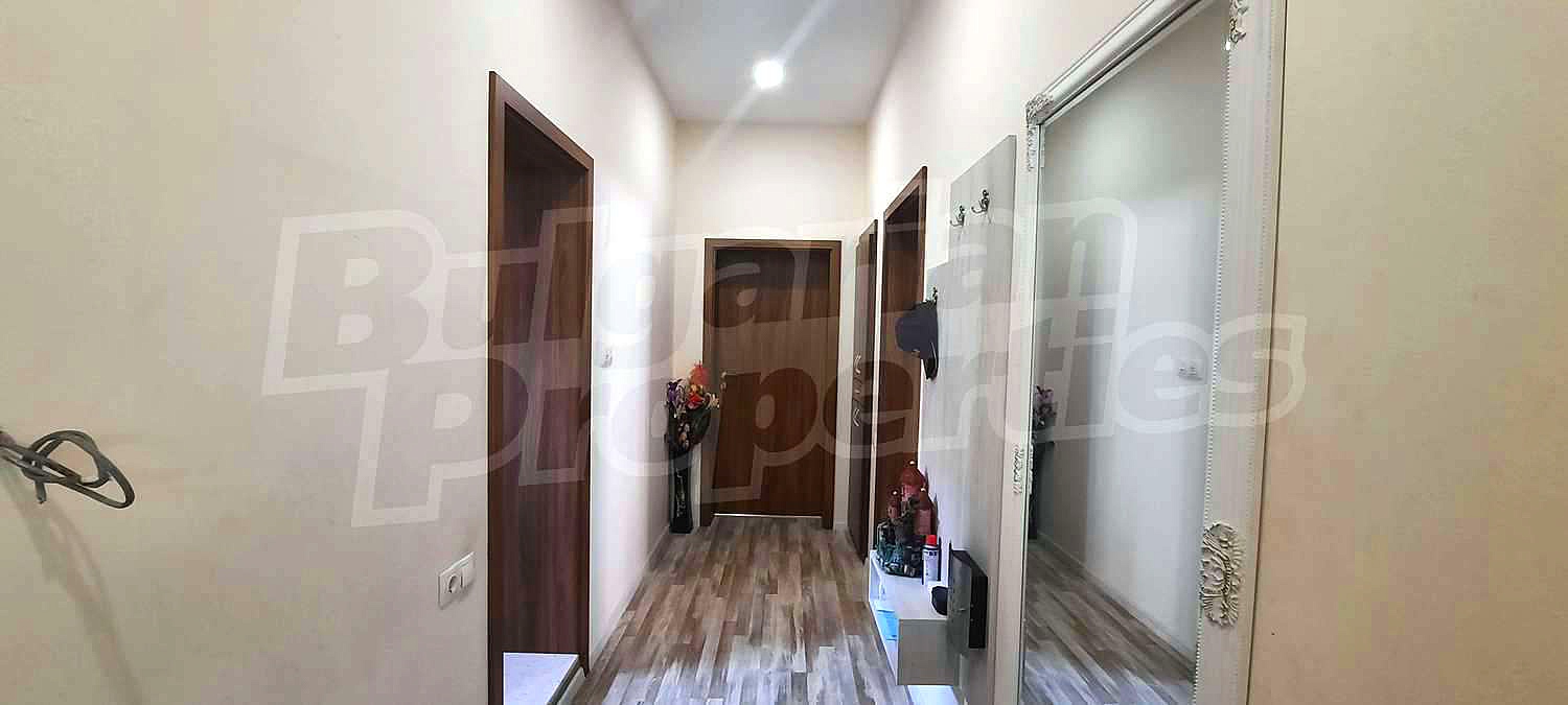 Gallery Picture 8