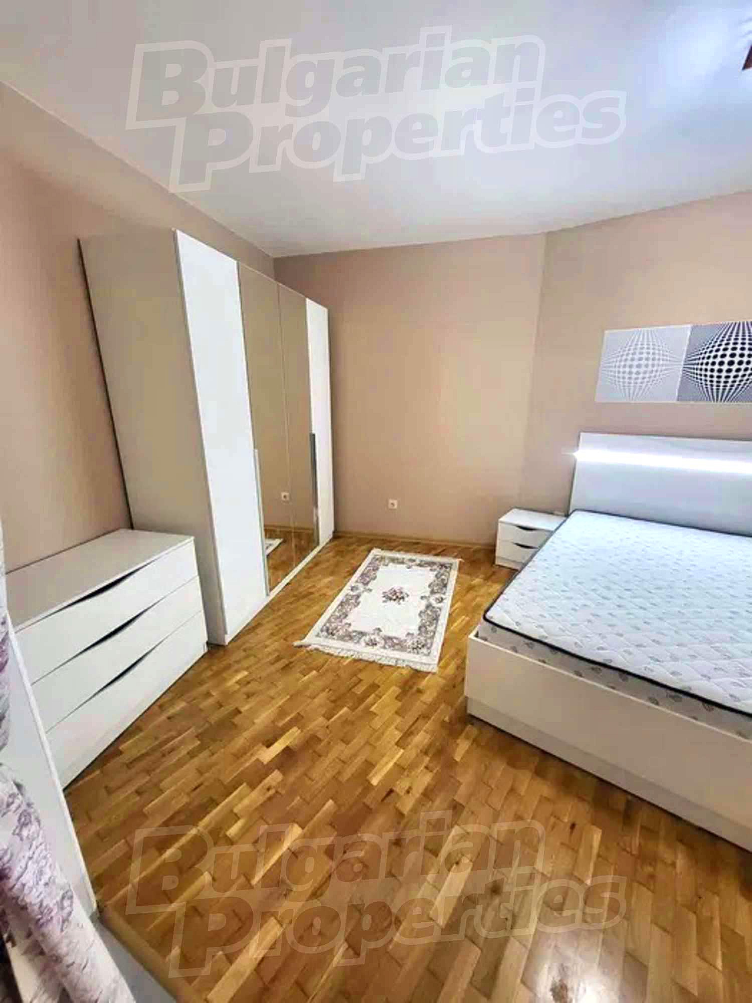 Gallery Picture 3