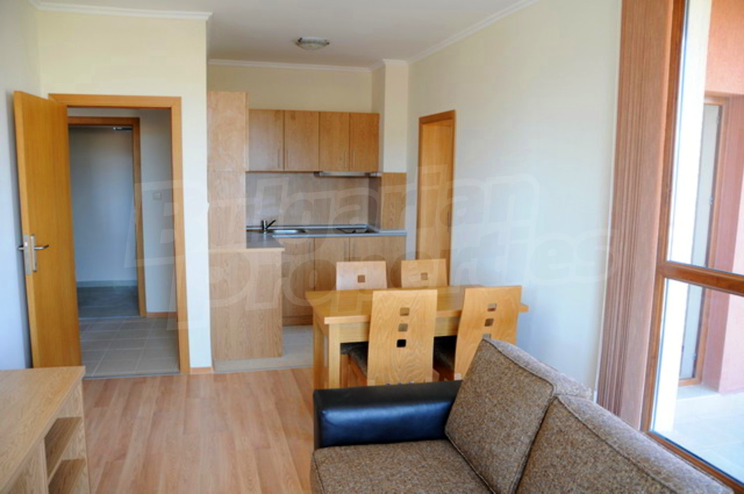 Gallery Picture 10
