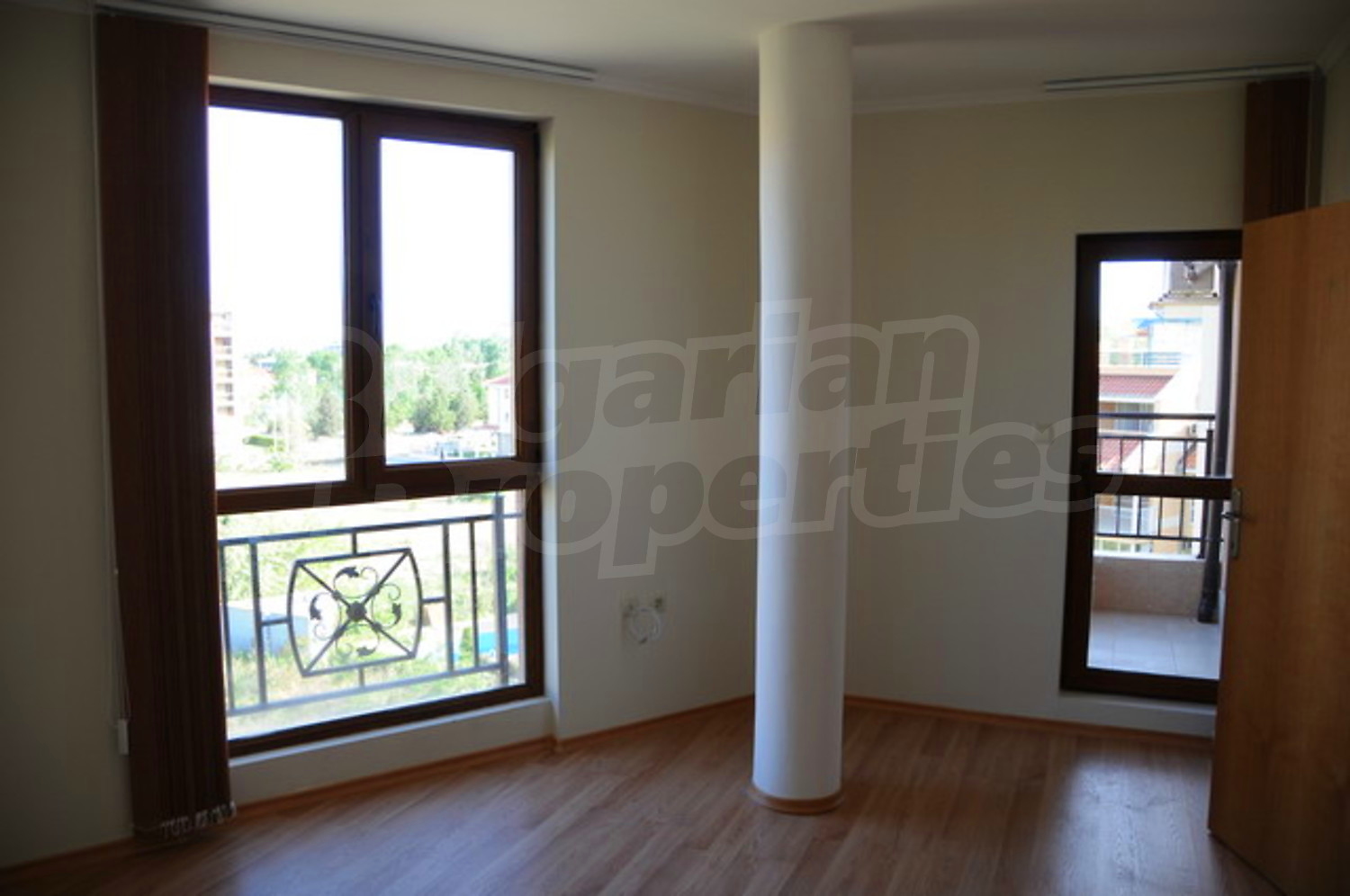 Gallery Picture 11