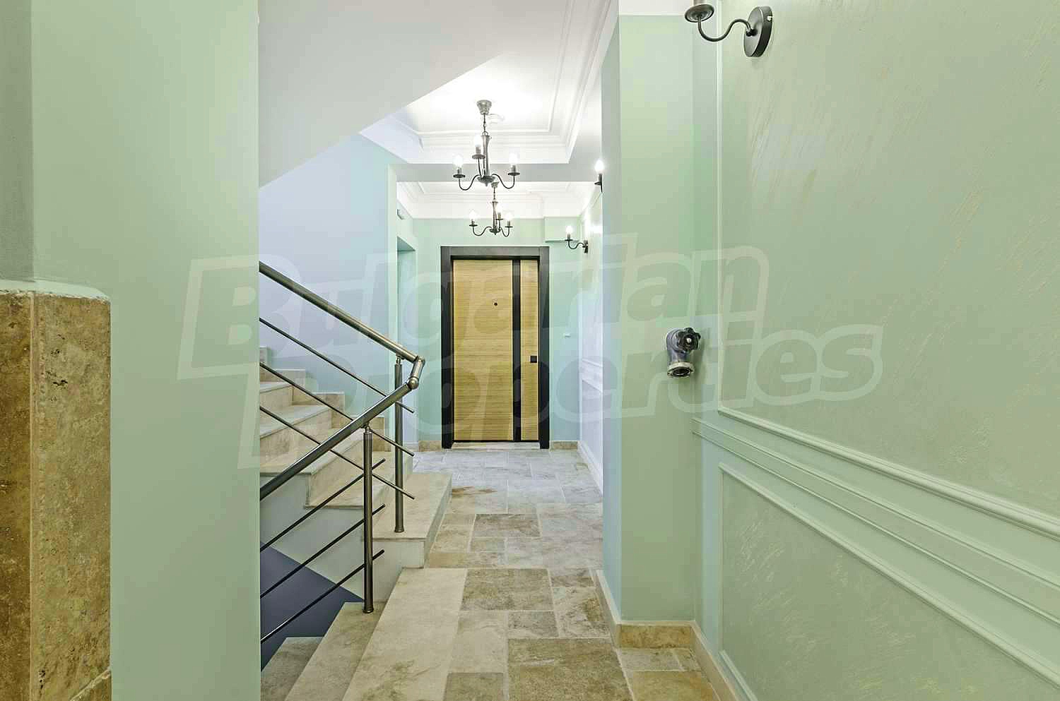 Gallery Picture 3