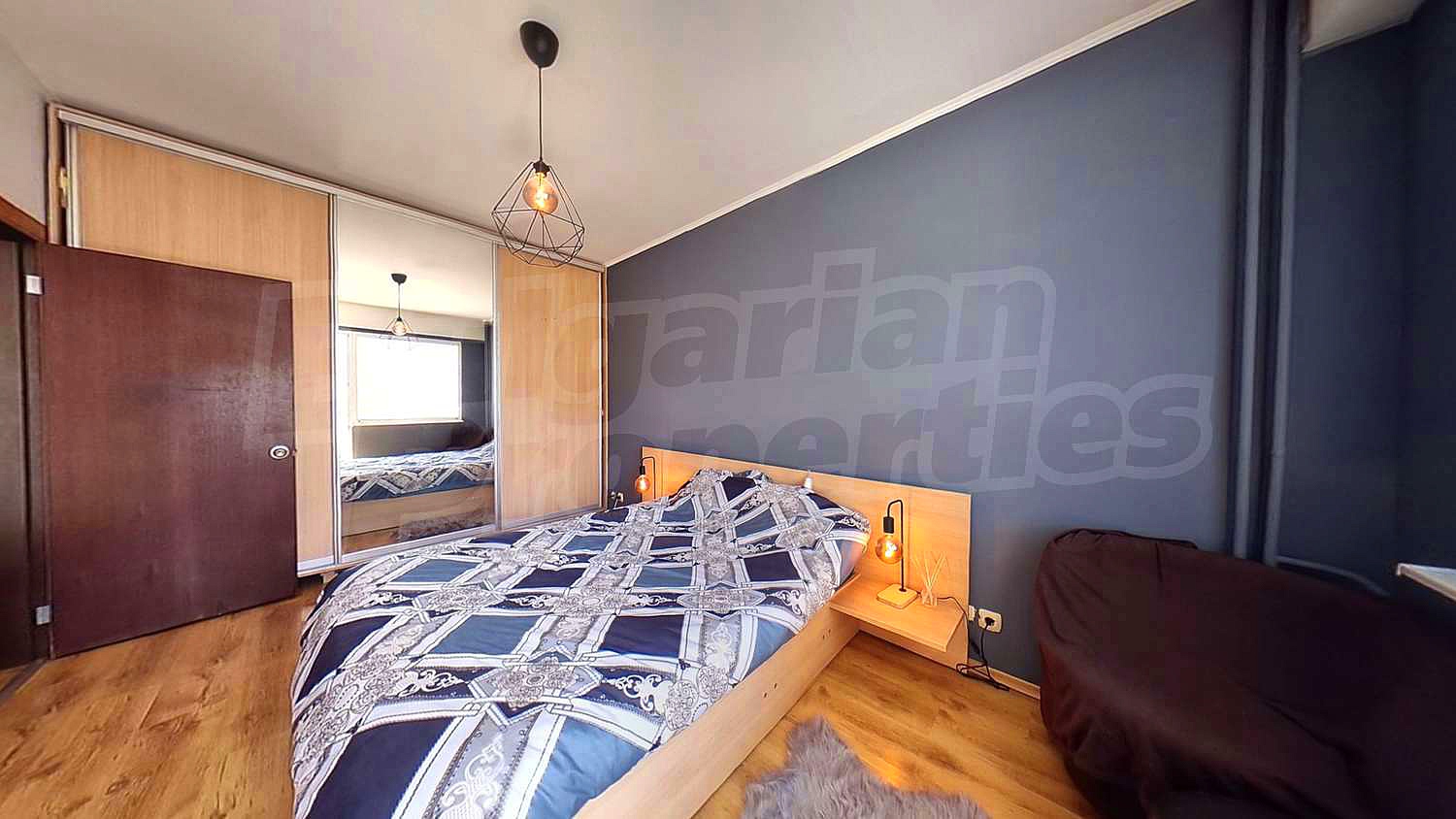 Gallery Picture 6