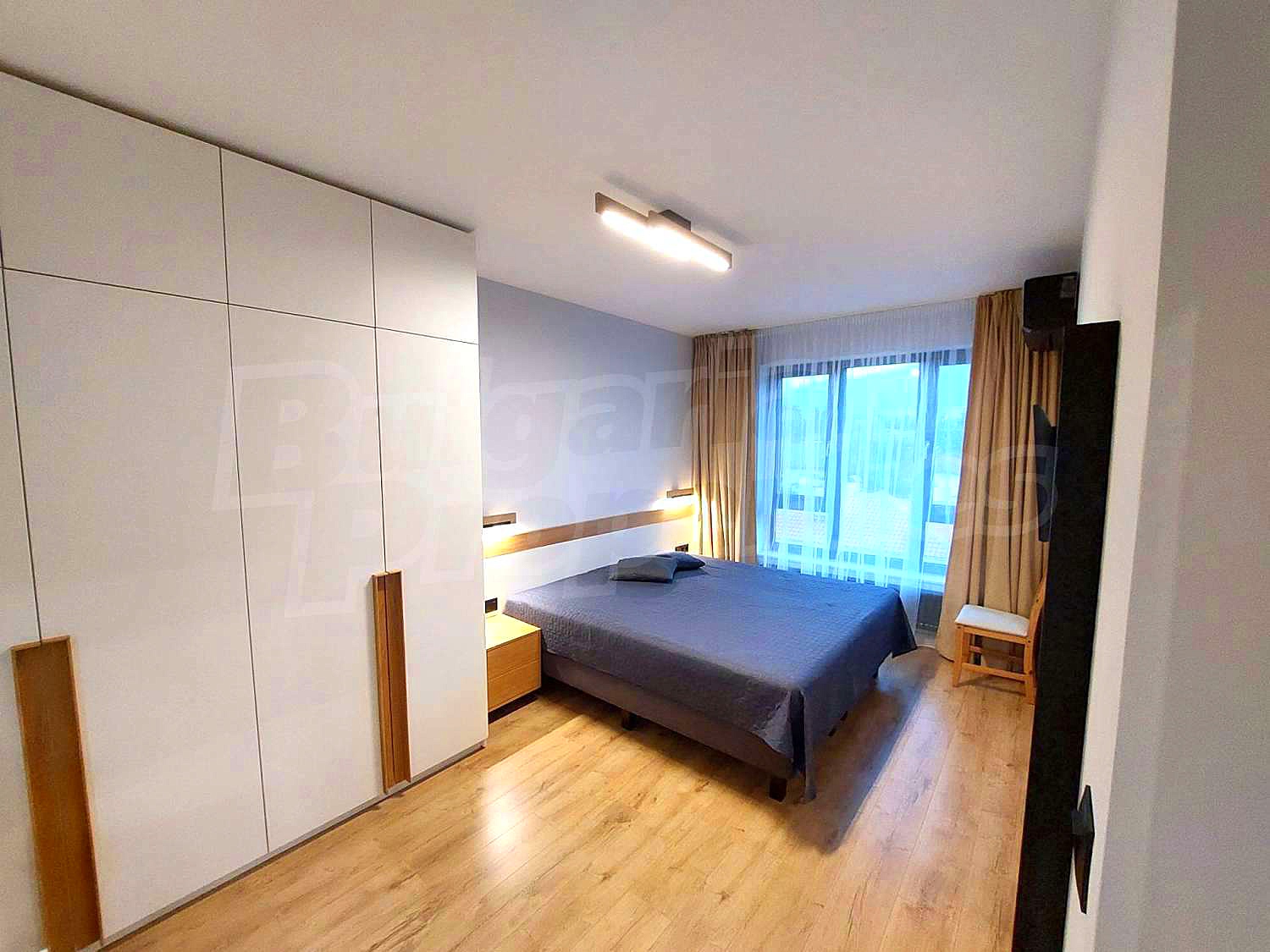 Gallery Picture 5
