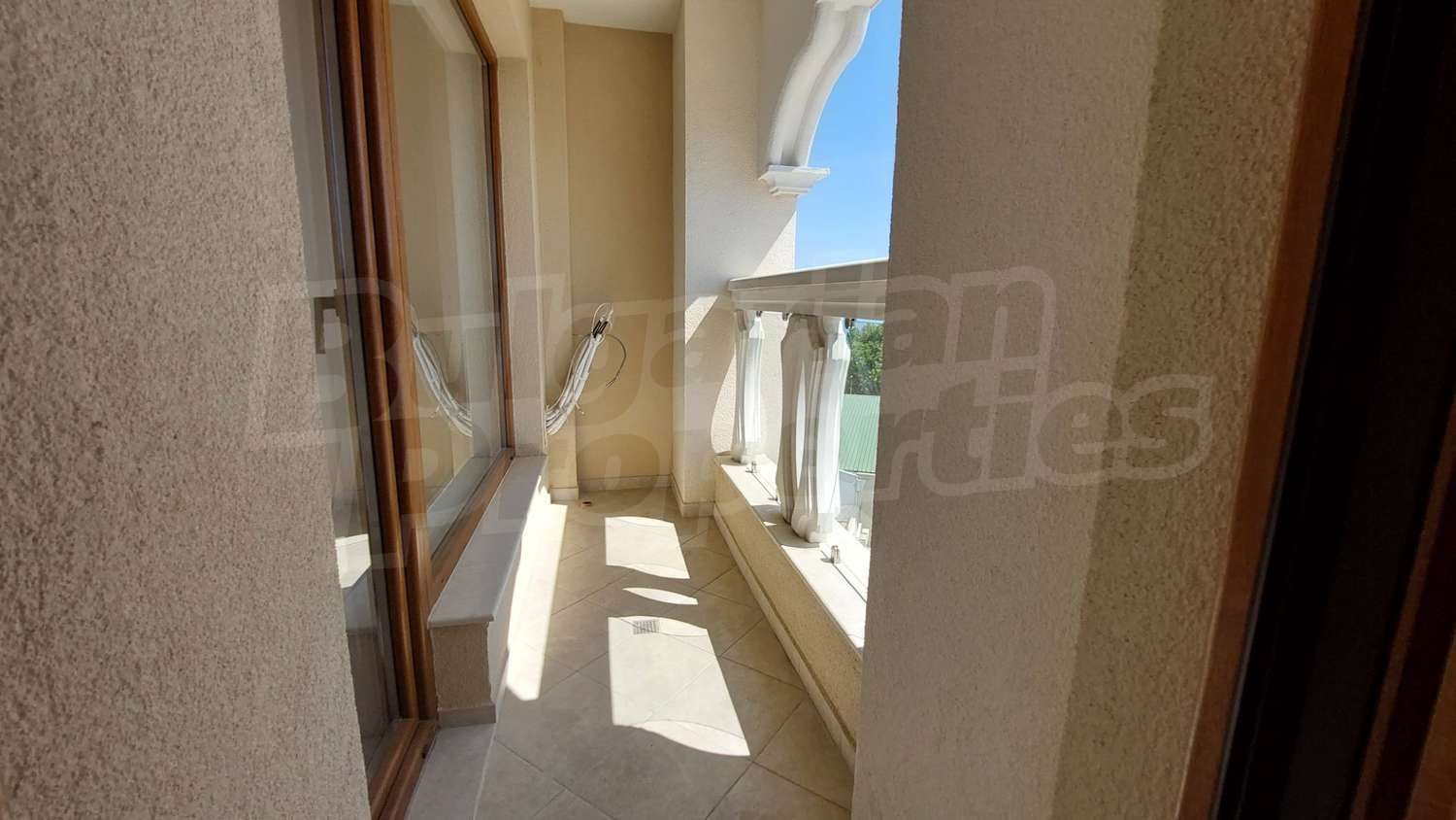 Gallery Picture 15