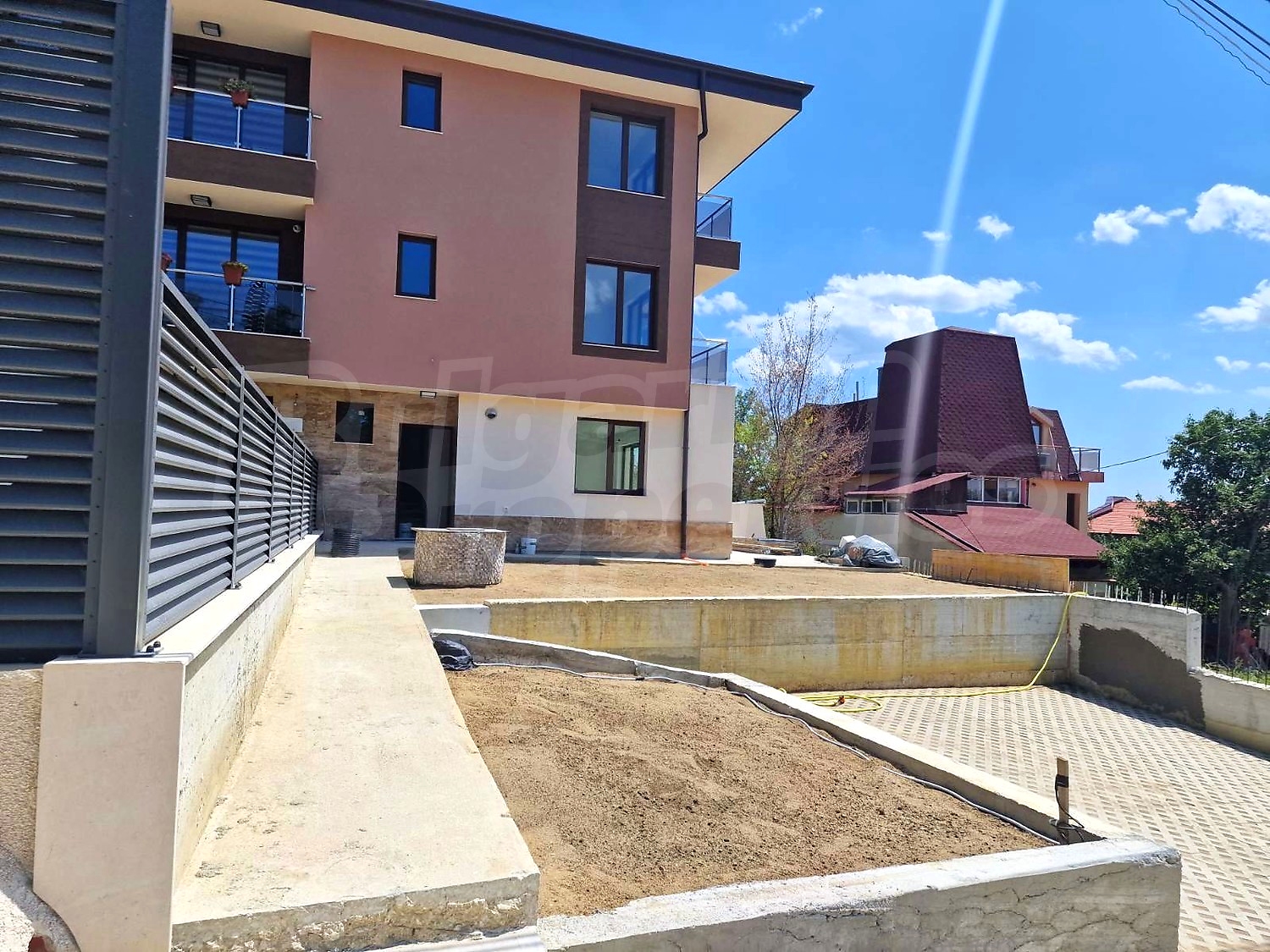 Къща в гр. Варна, кв."Възраждане 2", 3.март за продажба. Къща с двор в ...