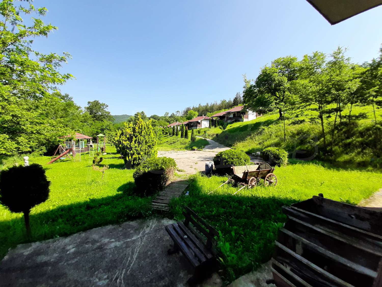 Building for sale in Antonovo, Bulgaria. Holiday Complex in the heart