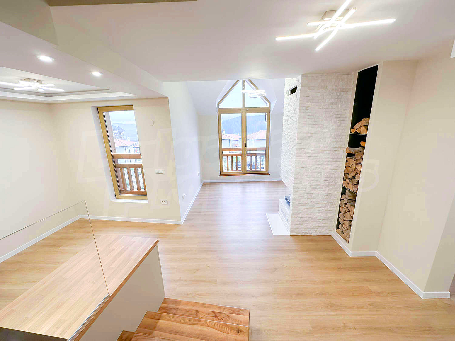 Gallery Picture 12