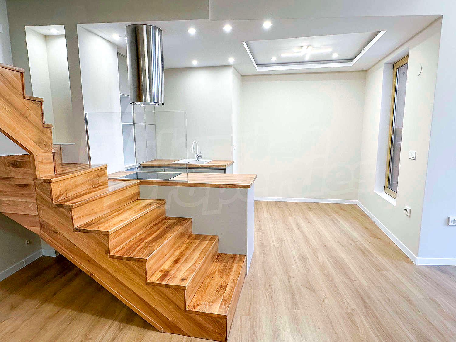 Gallery Picture 9