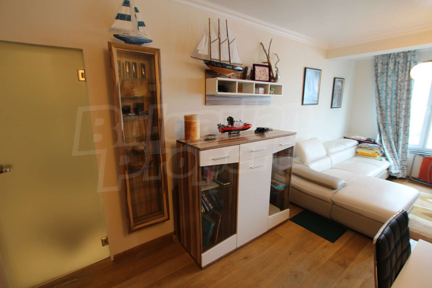 Gallery Picture 11