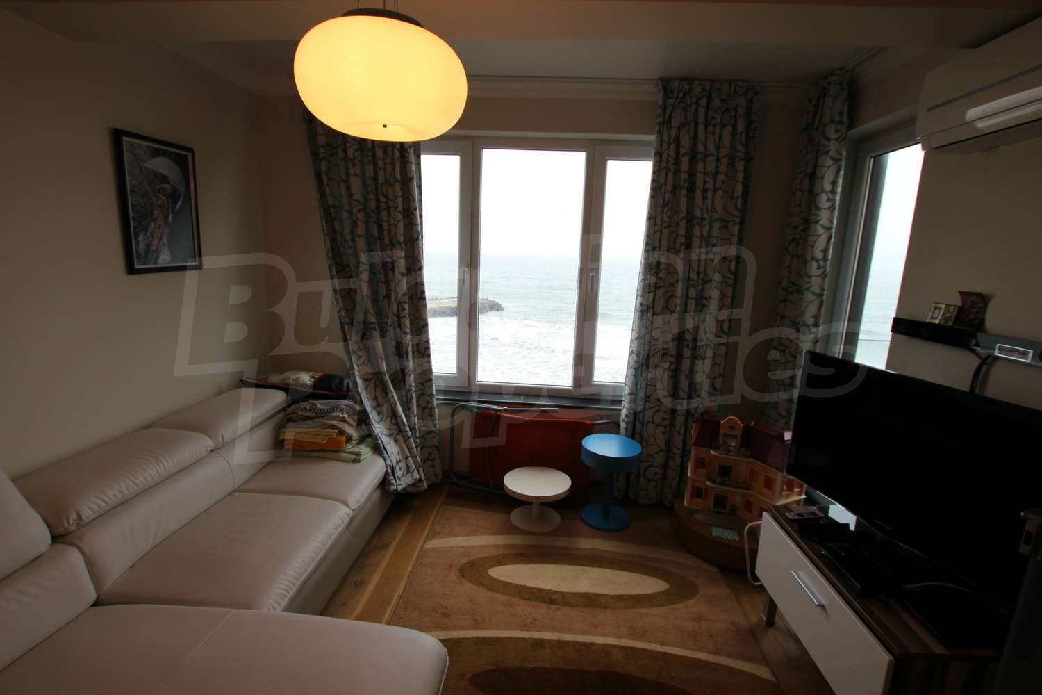 Gallery Picture 13