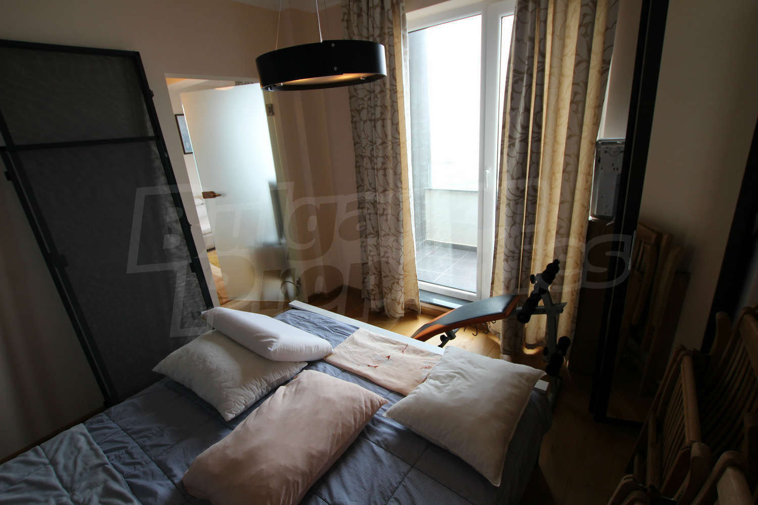 Gallery Picture 19