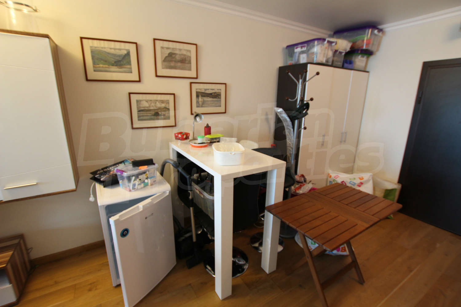 Gallery Picture 9