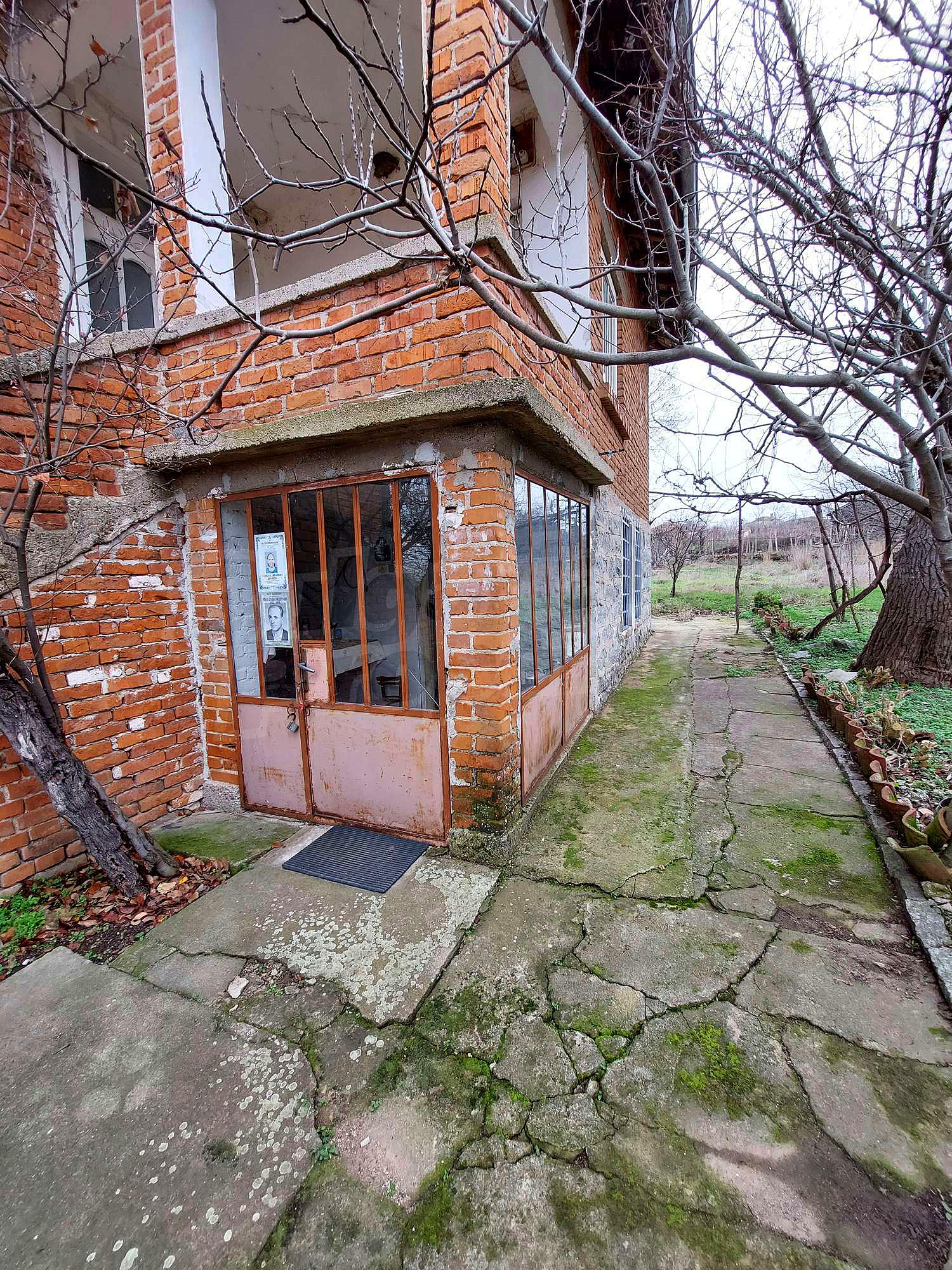 Gallery Picture 11