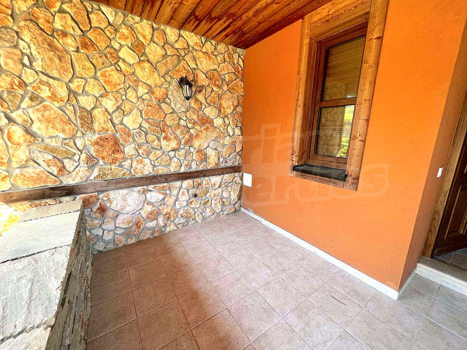 Gallery Picture 16