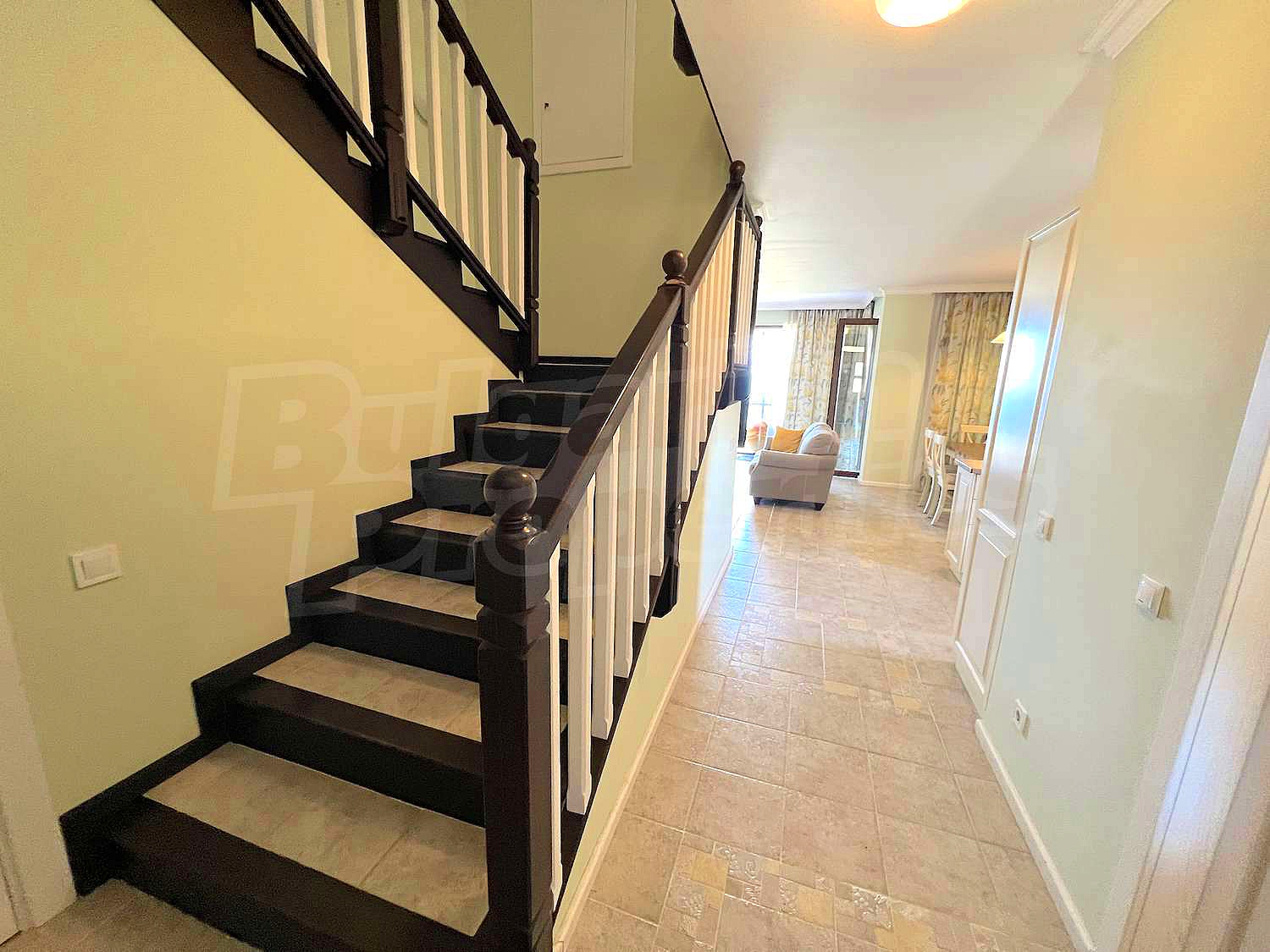 Gallery Picture 27