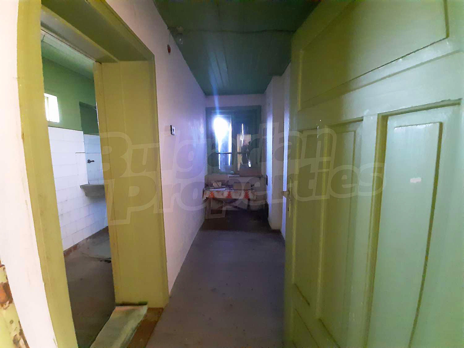 Gallery Picture 9