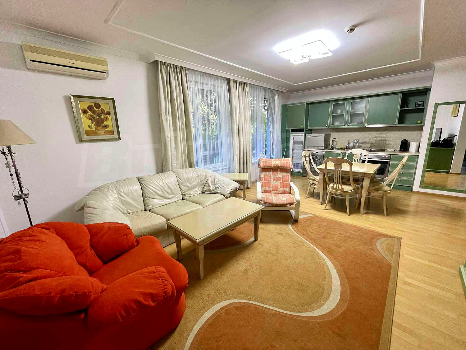 Gallery Picture 8