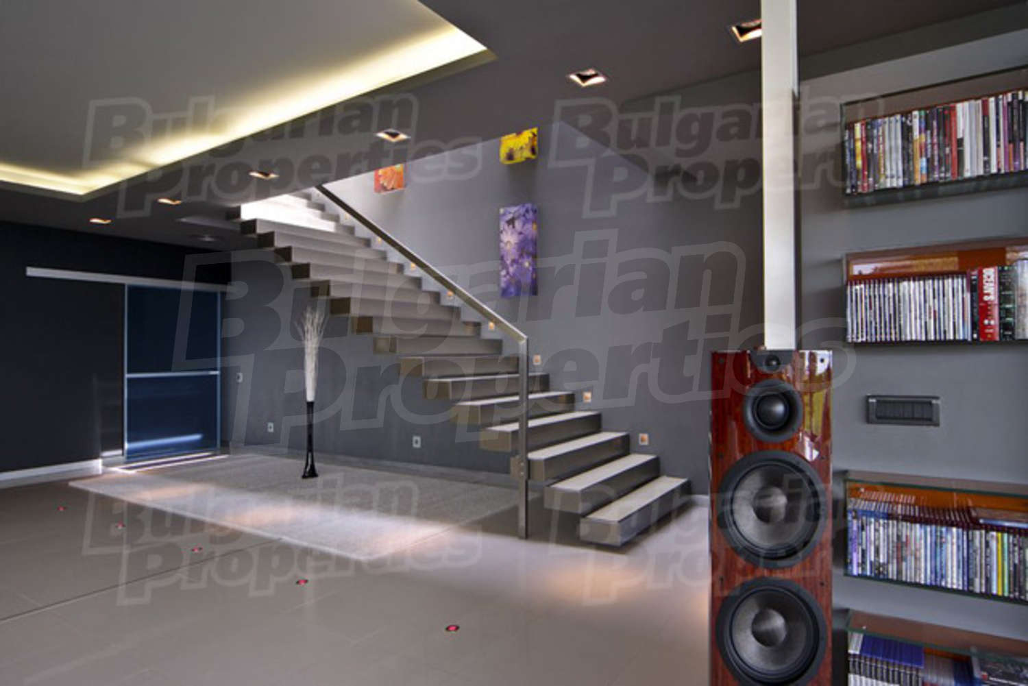Gallery Picture 15