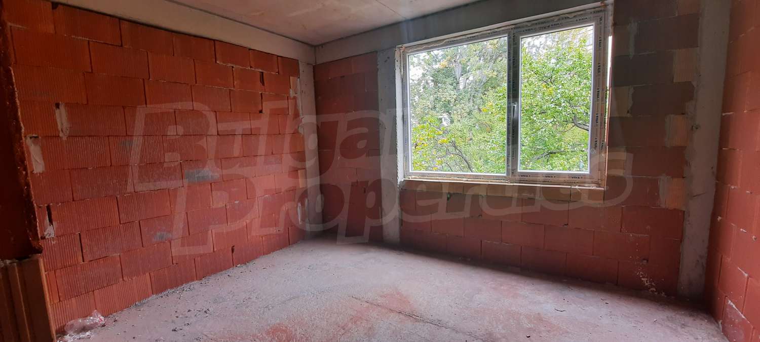 Gallery Picture 8
