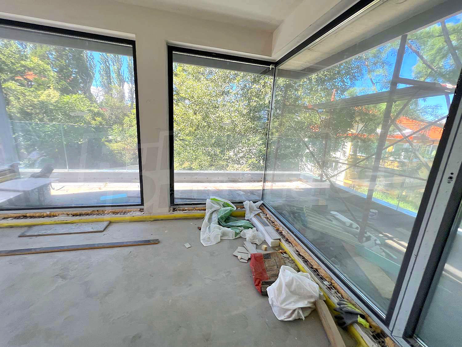 Gallery Picture 58