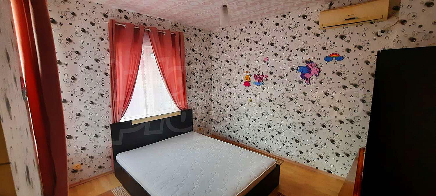 Gallery Picture 10
