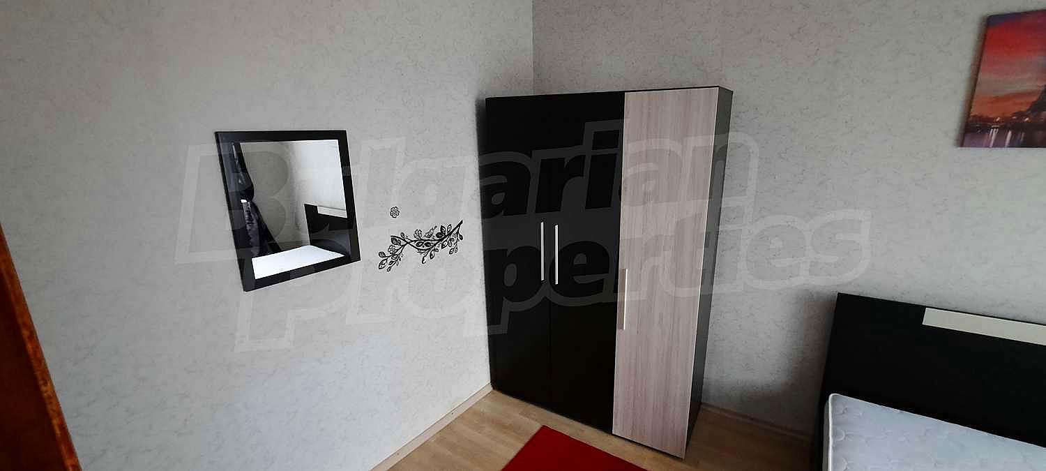 Gallery Picture 12