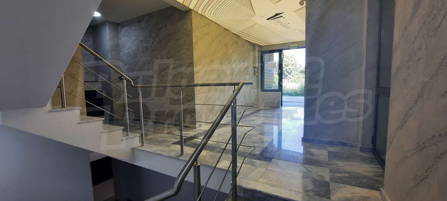 Gallery Picture 18