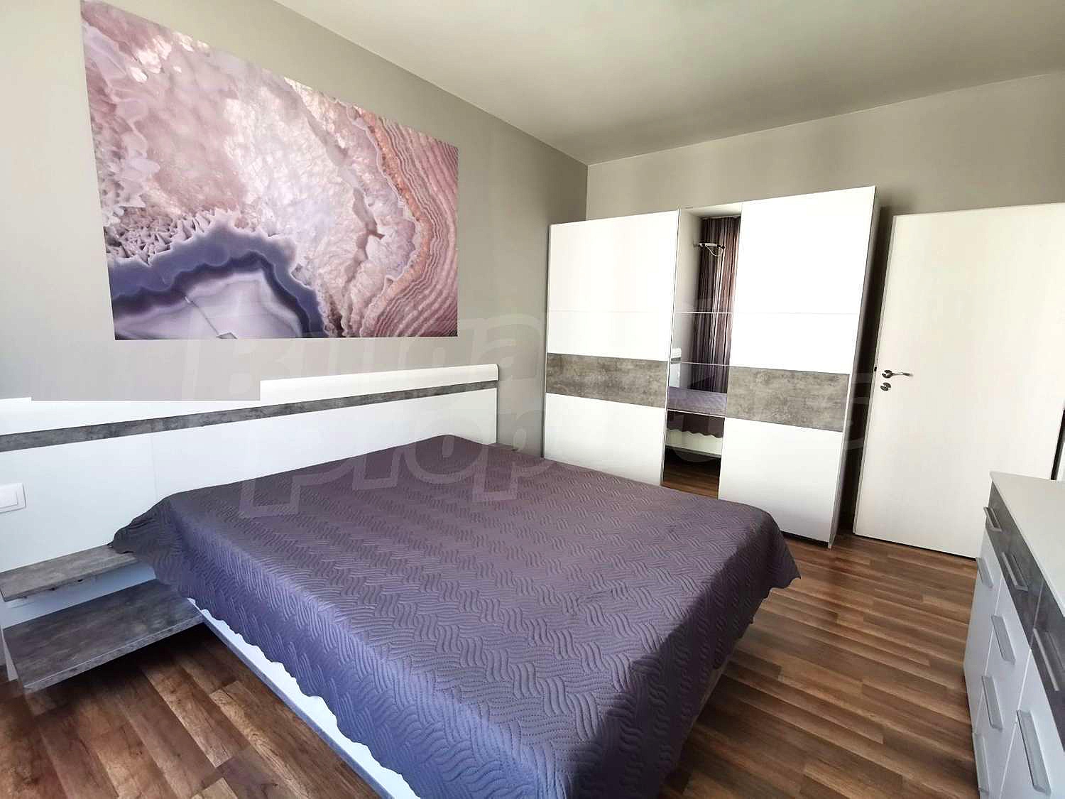 Gallery Picture 5
