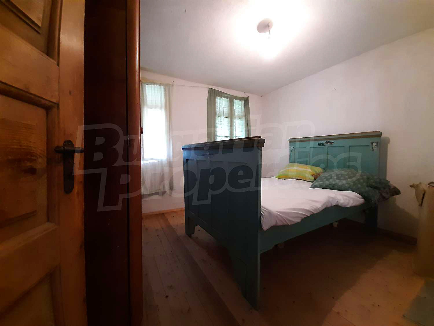 Gallery Picture 4